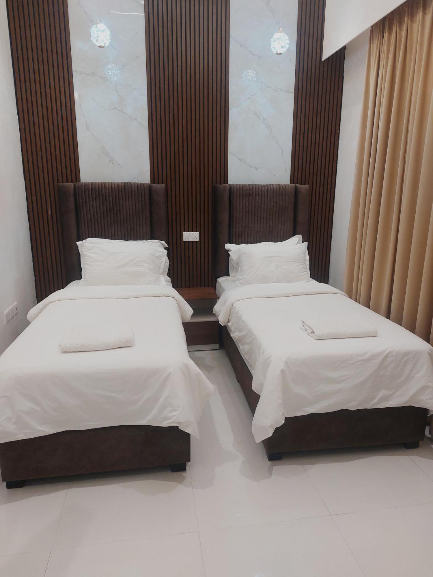 Mabahj Garnatha Hotel Apartments Sohar Exterior photo